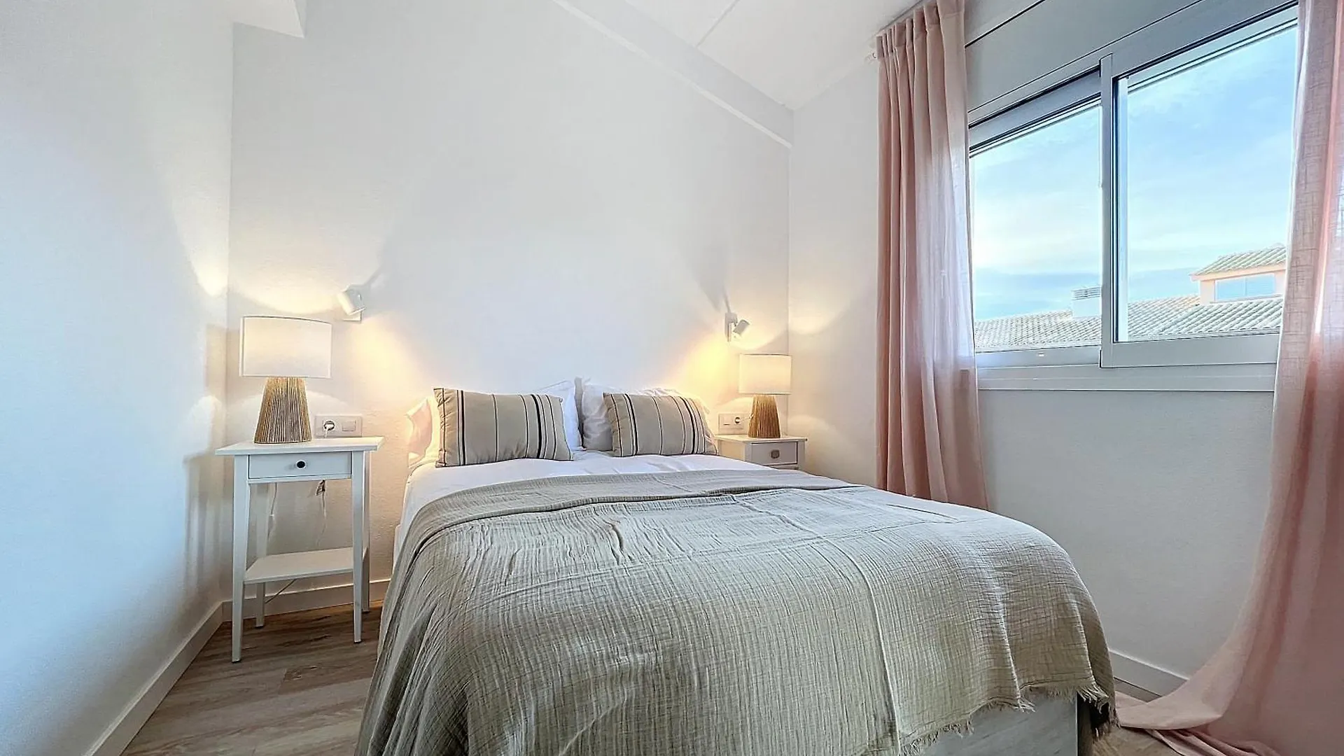 La Bella Lola Estartit Rental L'Estartit